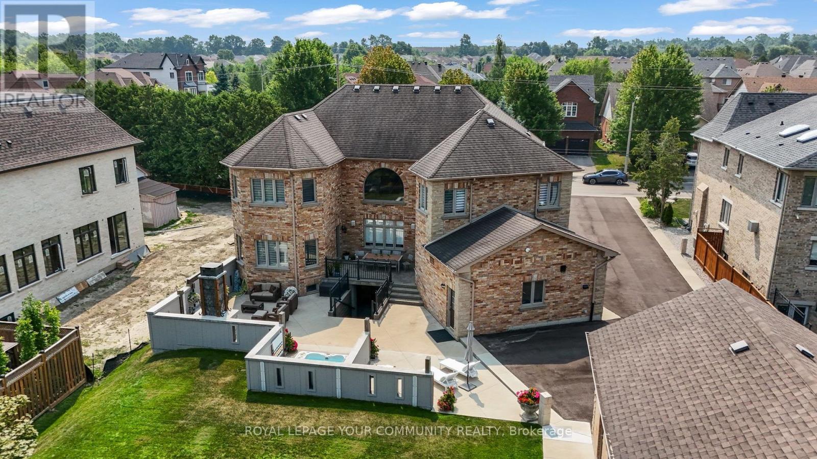 












294 SUNSET BEACH ROAD

,
Richmond Hill,




Ontario
L4E3H2

