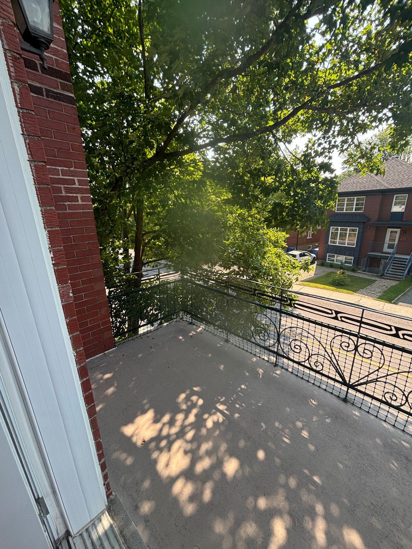 









1922


Rue de Bergerville

,
Québec (Sainte-Foy/Sillery/Cap-Rouge),




QC
G1S1J8

