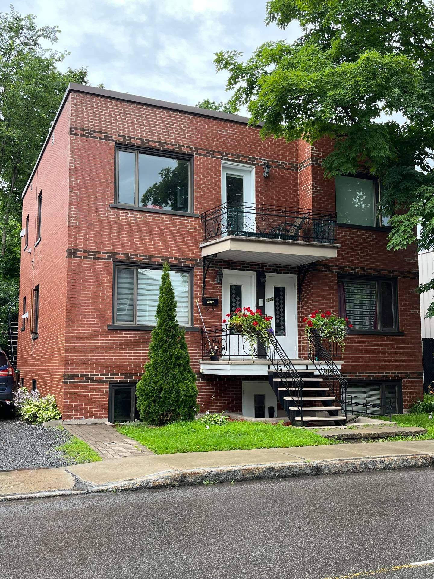 









1922


Rue de Bergerville

,
Québec (Sainte-Foy/Sillery/Cap-Rouge),




QC
G1S1J8

