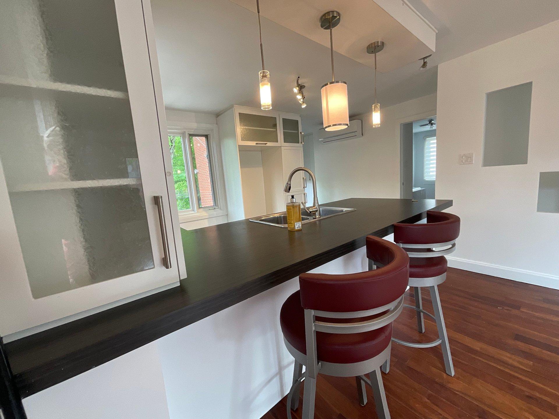 









1922


Rue de Bergerville

,
Québec (Sainte-Foy/Sillery/Cap-Rouge),




QC
G1S1J8

