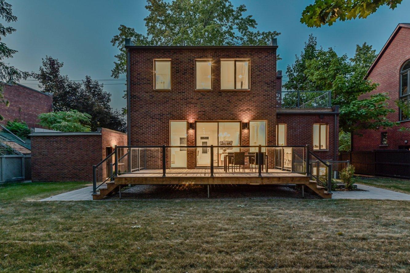 









647


Av. Oak

,
Saint-Lambert,




QC
J4P2R5

