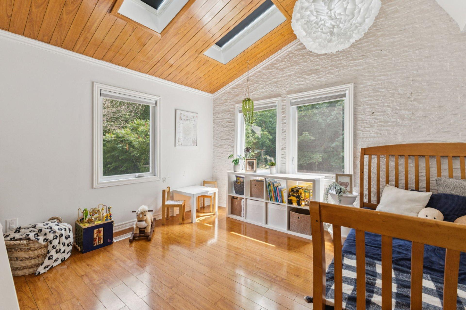 









607


Ch. du Poisson-Blanc

,
Denholm,




QC
J8N9E2

