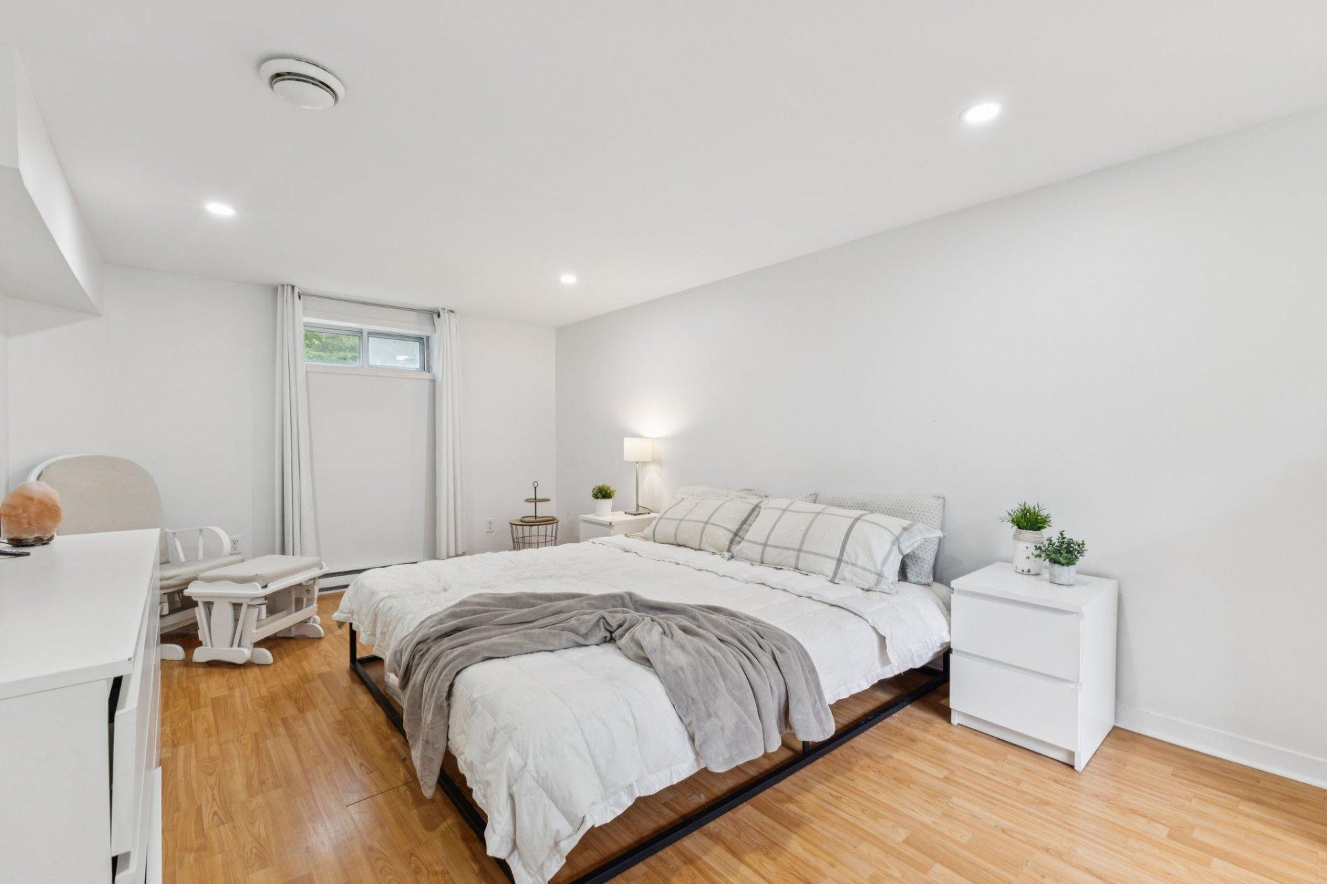 









607


Ch. du Poisson-Blanc

,
Denholm,




QC
J8N9E2

