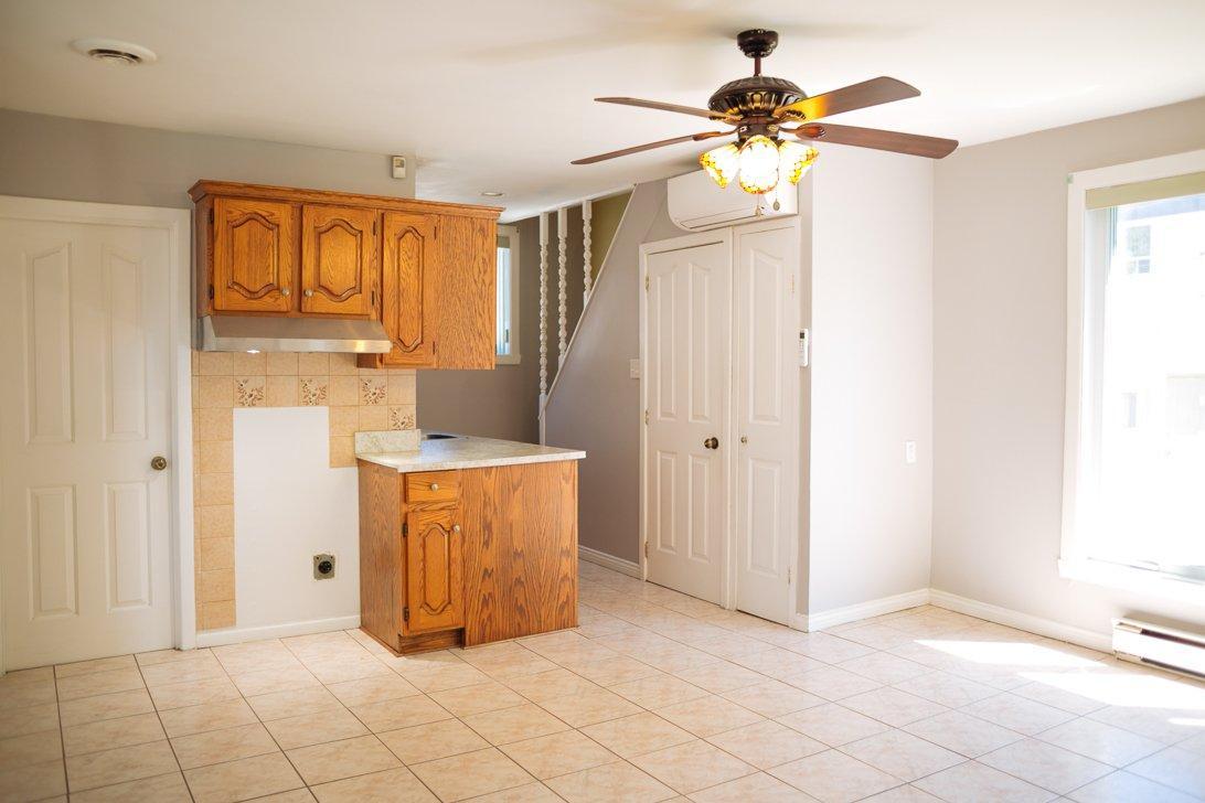 









965


Rue Père-Marquette

,
Trois-Rivières,




QC
G8Z3M2

