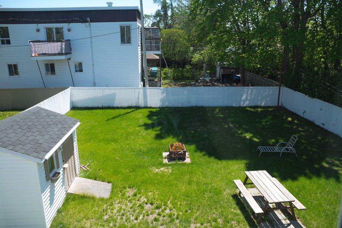 









965


Rue Père-Marquette

,
Trois-Rivières,




QC
G8Z3M2

