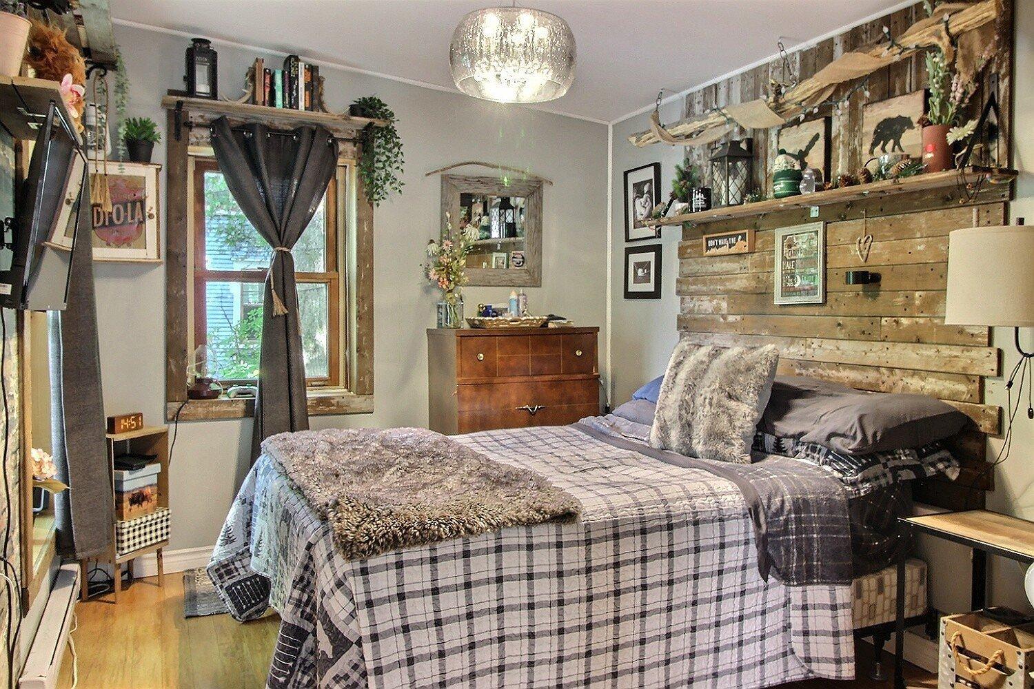 









182


Rue Tyler

,
Ayer's Cliff,




QC
J0B1C0

