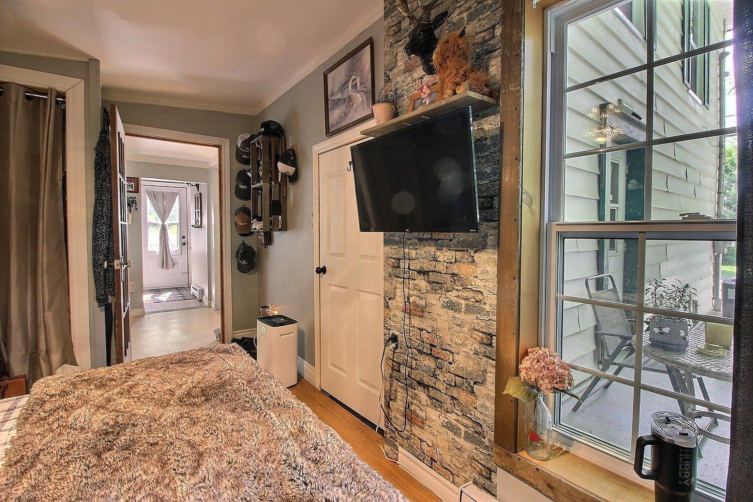 









182


Rue Tyler

,
Ayer's Cliff,




QC
J0B1C0

