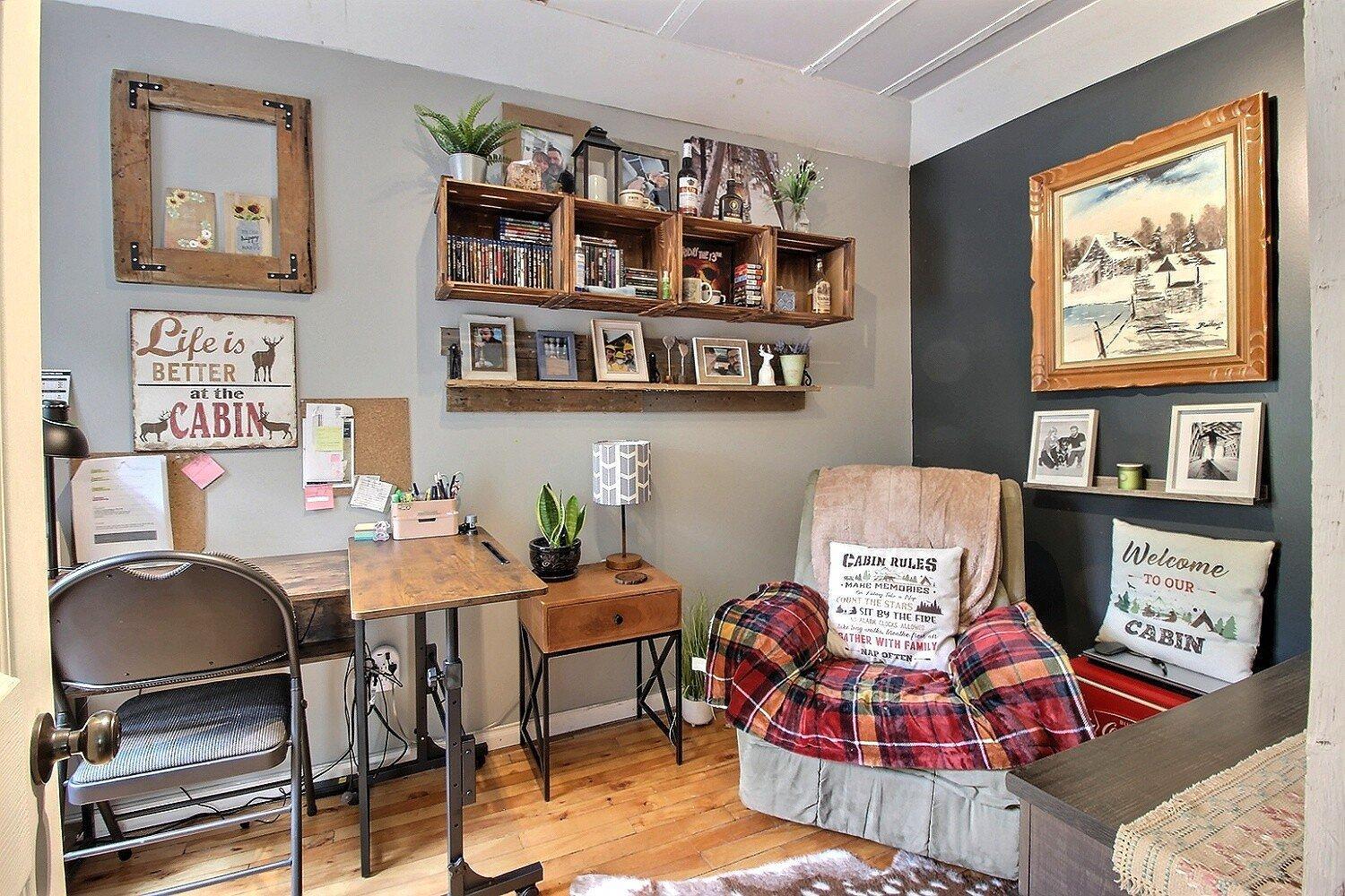 









182


Rue Tyler

,
Ayer's Cliff,




QC
J0B1C0

