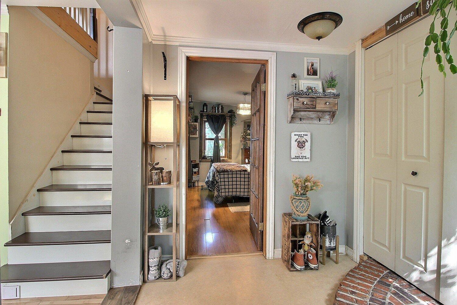 









182


Rue Tyler

,
Ayer's Cliff,




QC
J0B1C0

