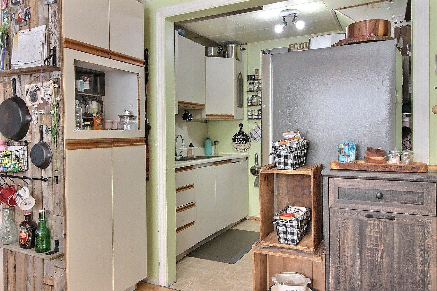 









182


Rue Tyler

,
Ayer's Cliff,




QC
J0B1C0

