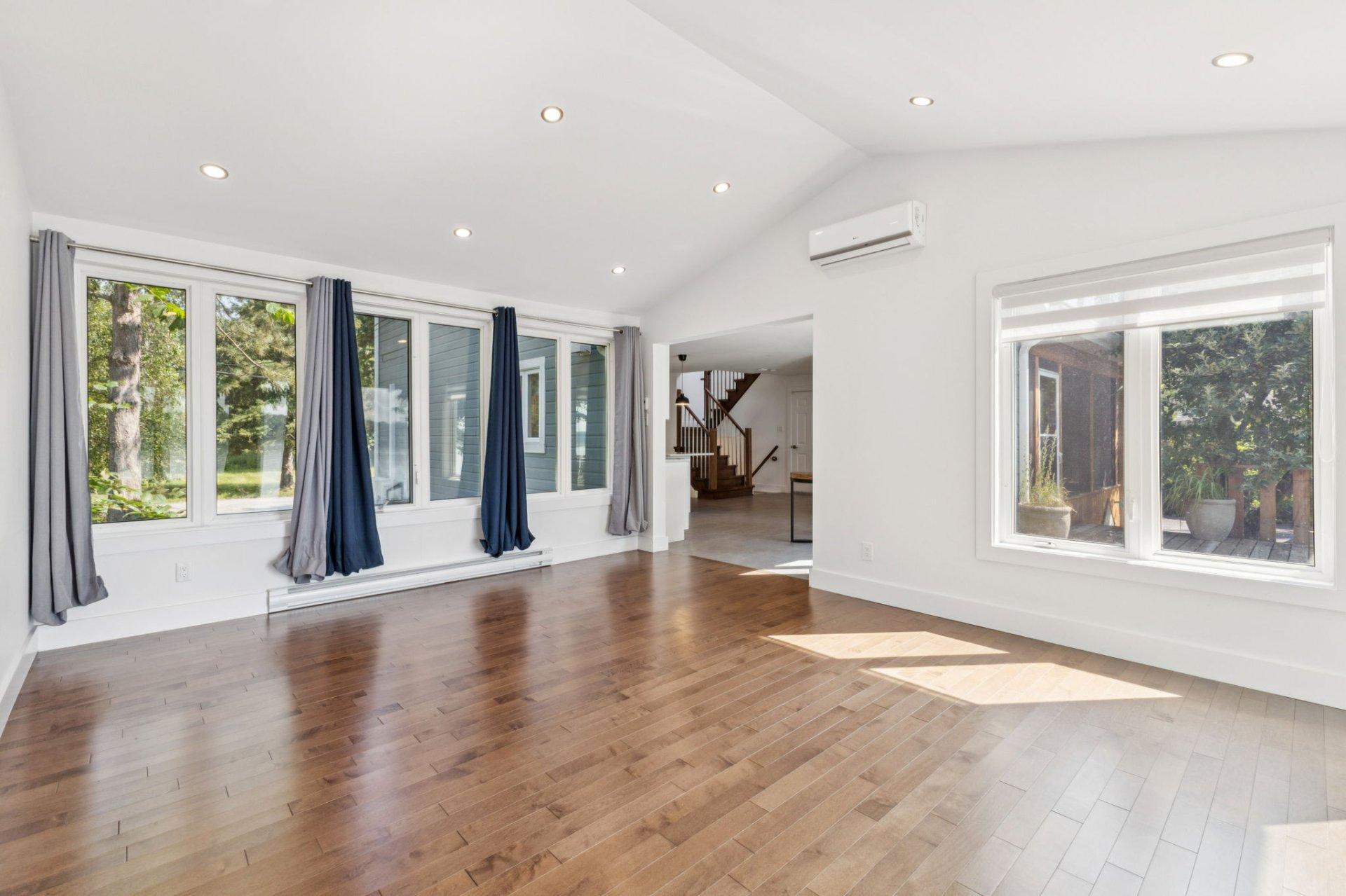 









854


Boul. Hurtubise

,
Gatineau (Gatineau),




QC
J8P1Z6


