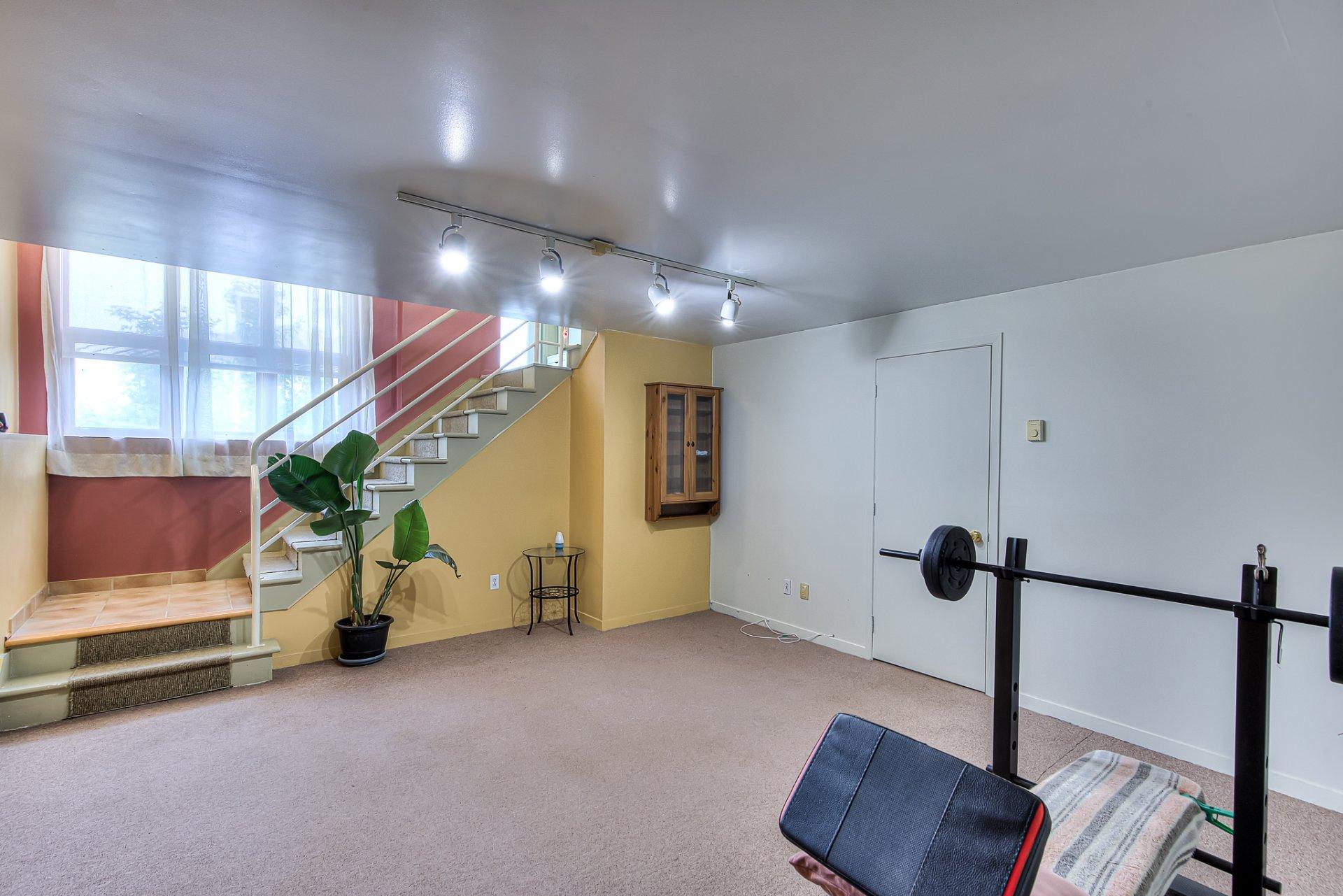









55


Rue Perras

,
La Prairie,




QC
J5R5Y4

