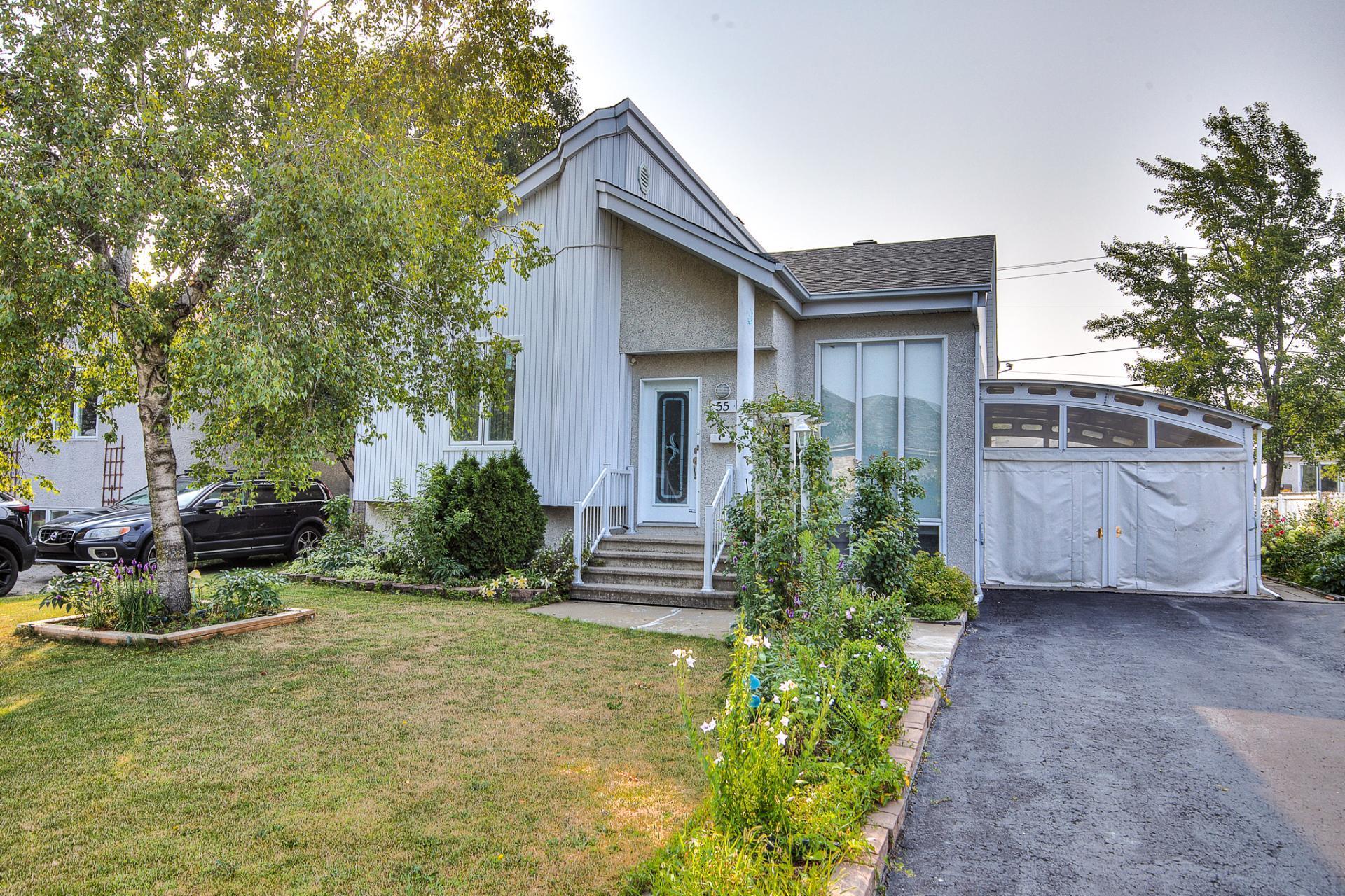 









55


Rue Perras

,
La Prairie,




QC
J5R5Y4

