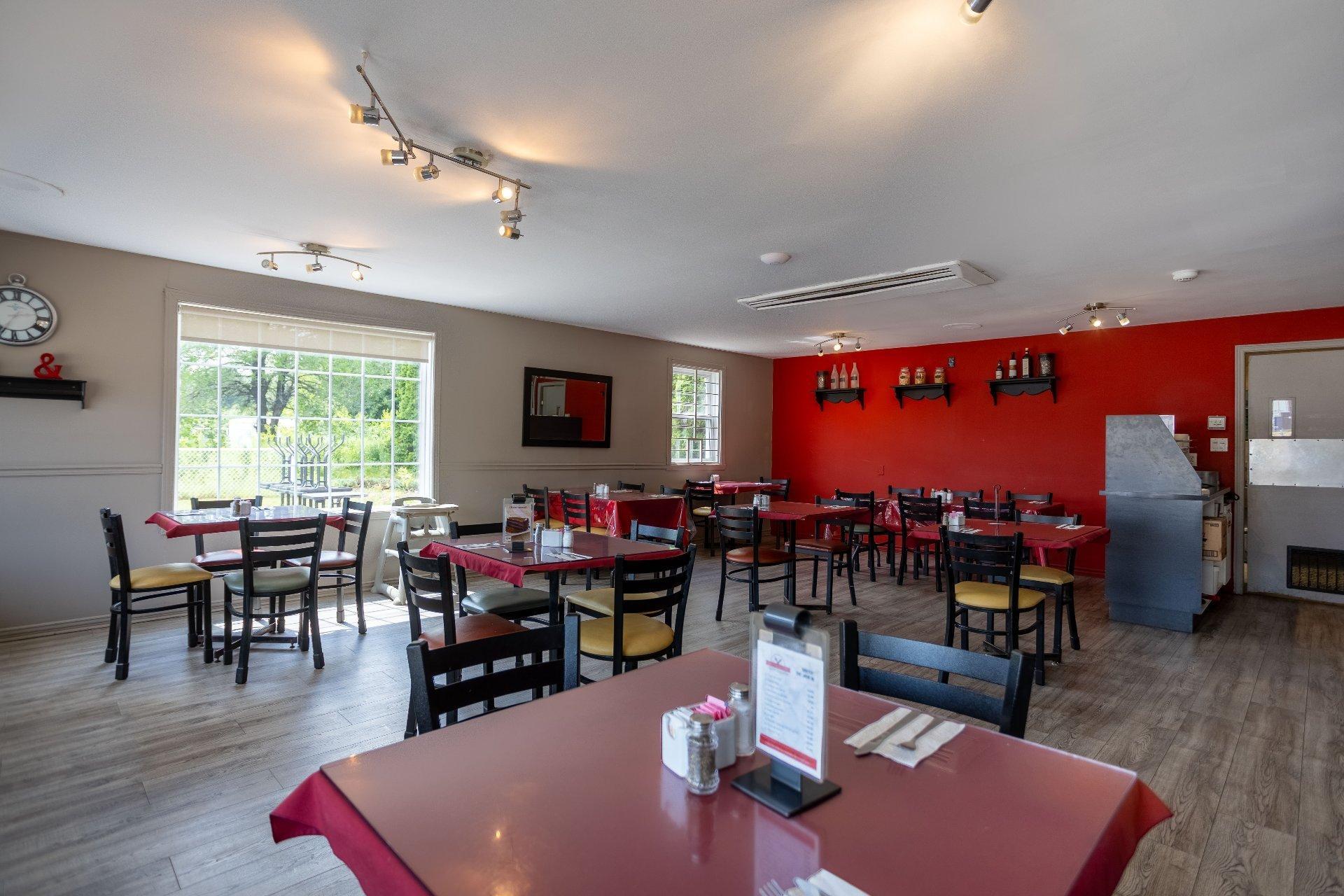 









571X


Rue Notre-Dame

,
Charette,




QC
G0X1E0

