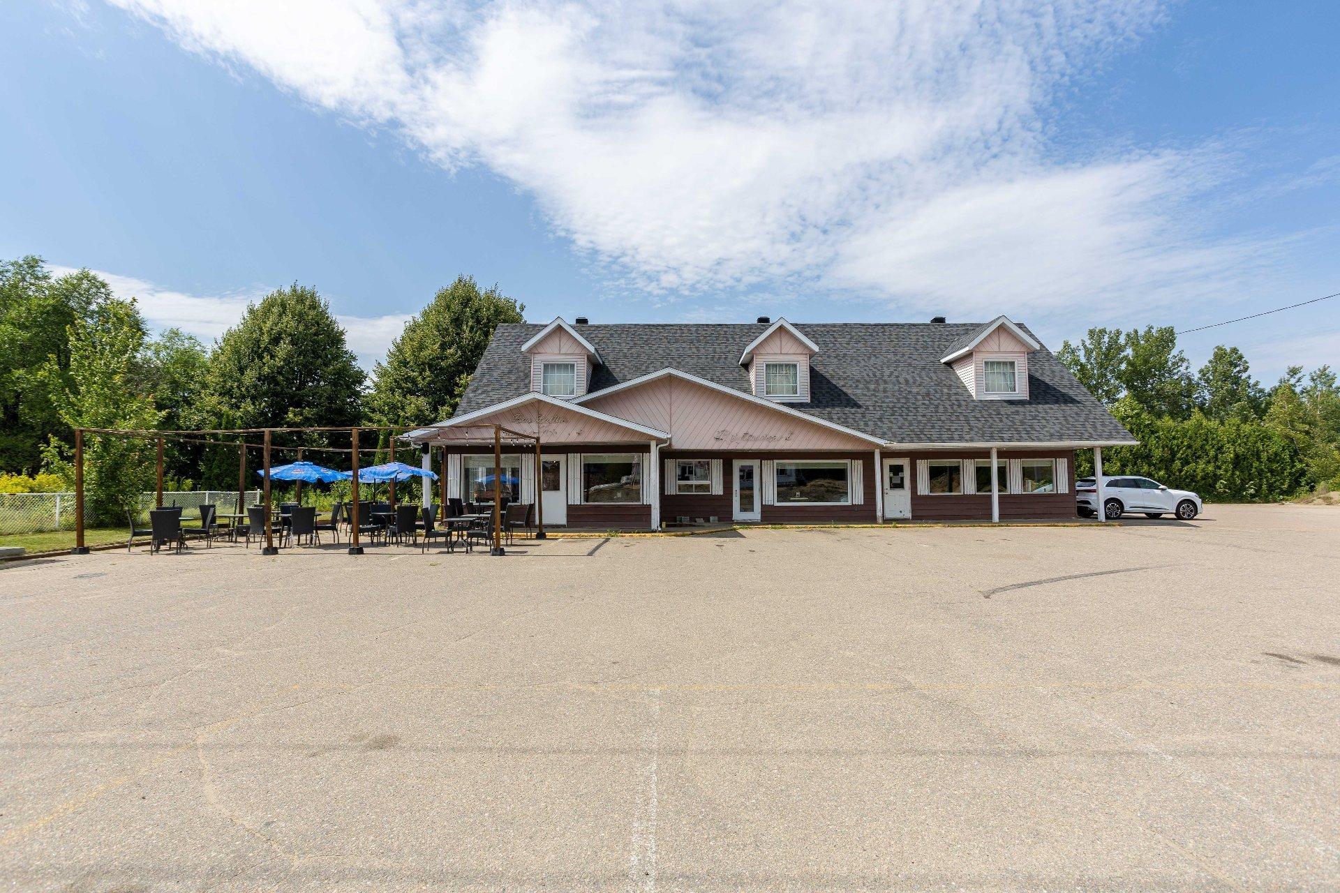 









571X


Rue Notre-Dame

,
Charette,




QC
G0X1E0

