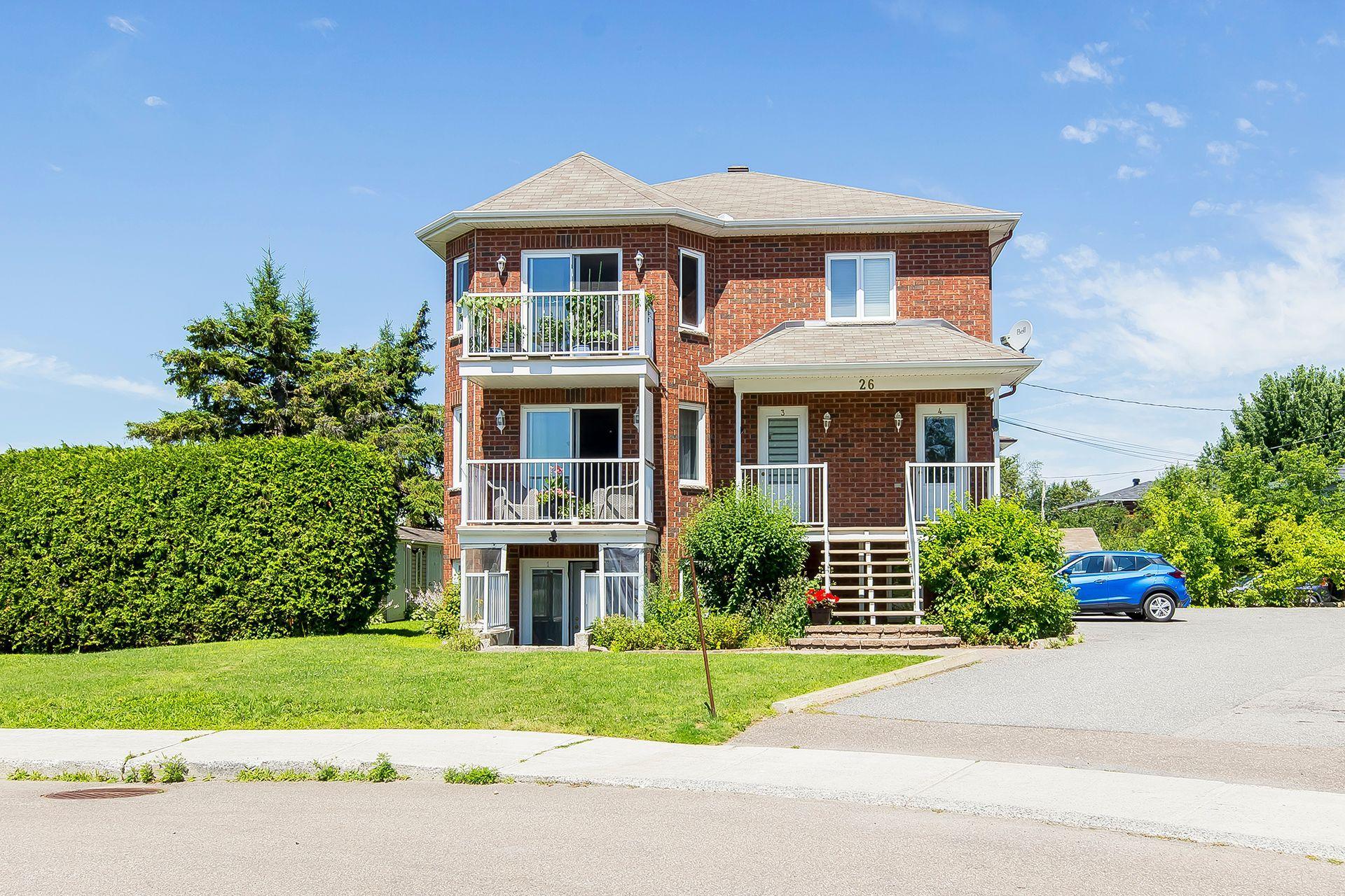 









26


Rue Décosse

,
Gatineau (Hull),




QC
J8Z1E6

