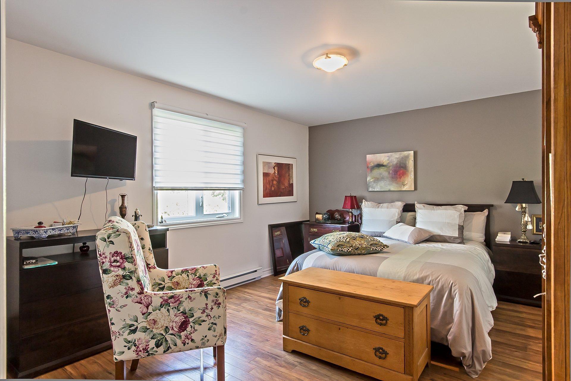 









26


Rue Décosse

,
Gatineau (Hull),




QC
J8Z1E6

