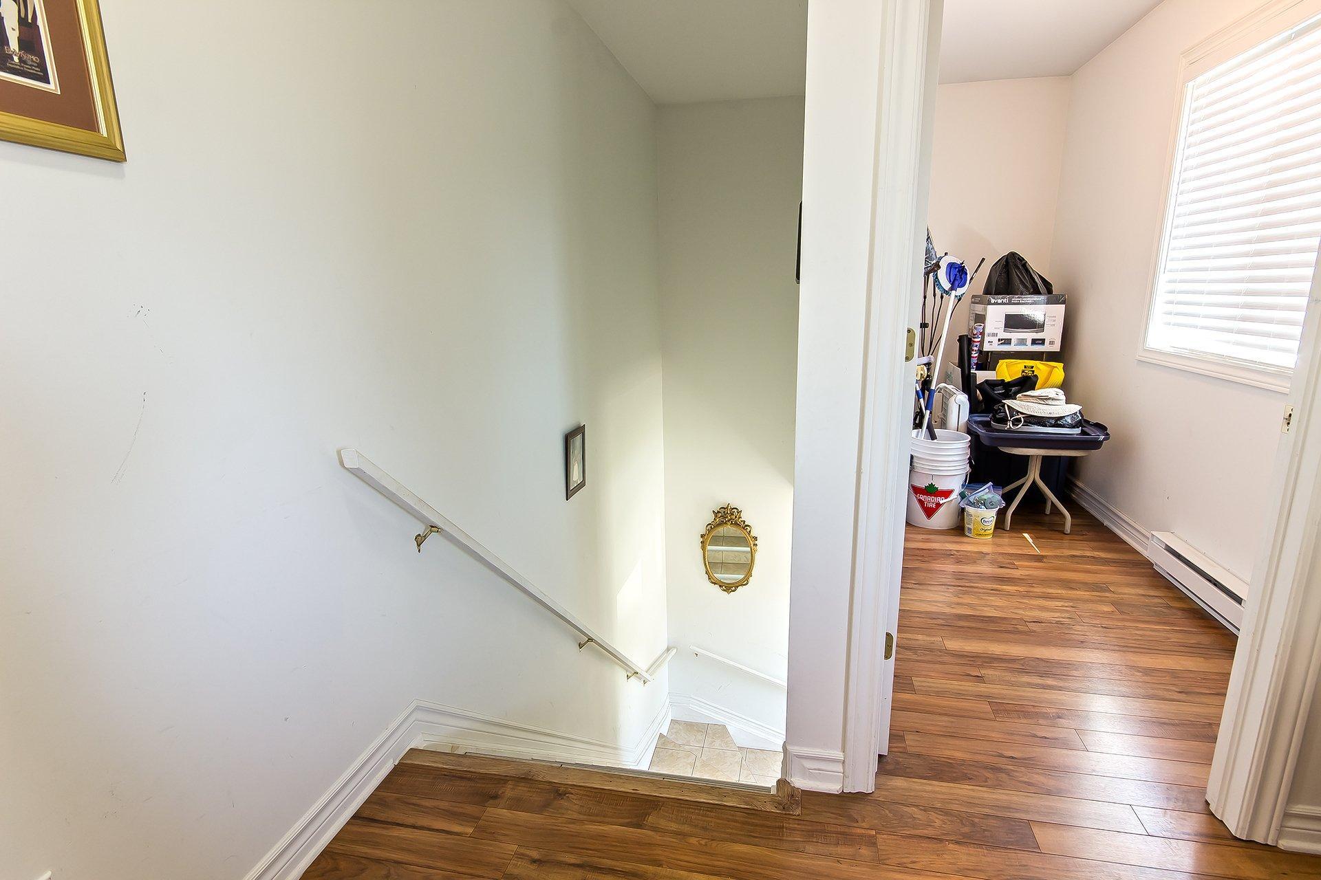 









26


Rue Décosse

,
Gatineau (Hull),




QC
J8Z1E6

