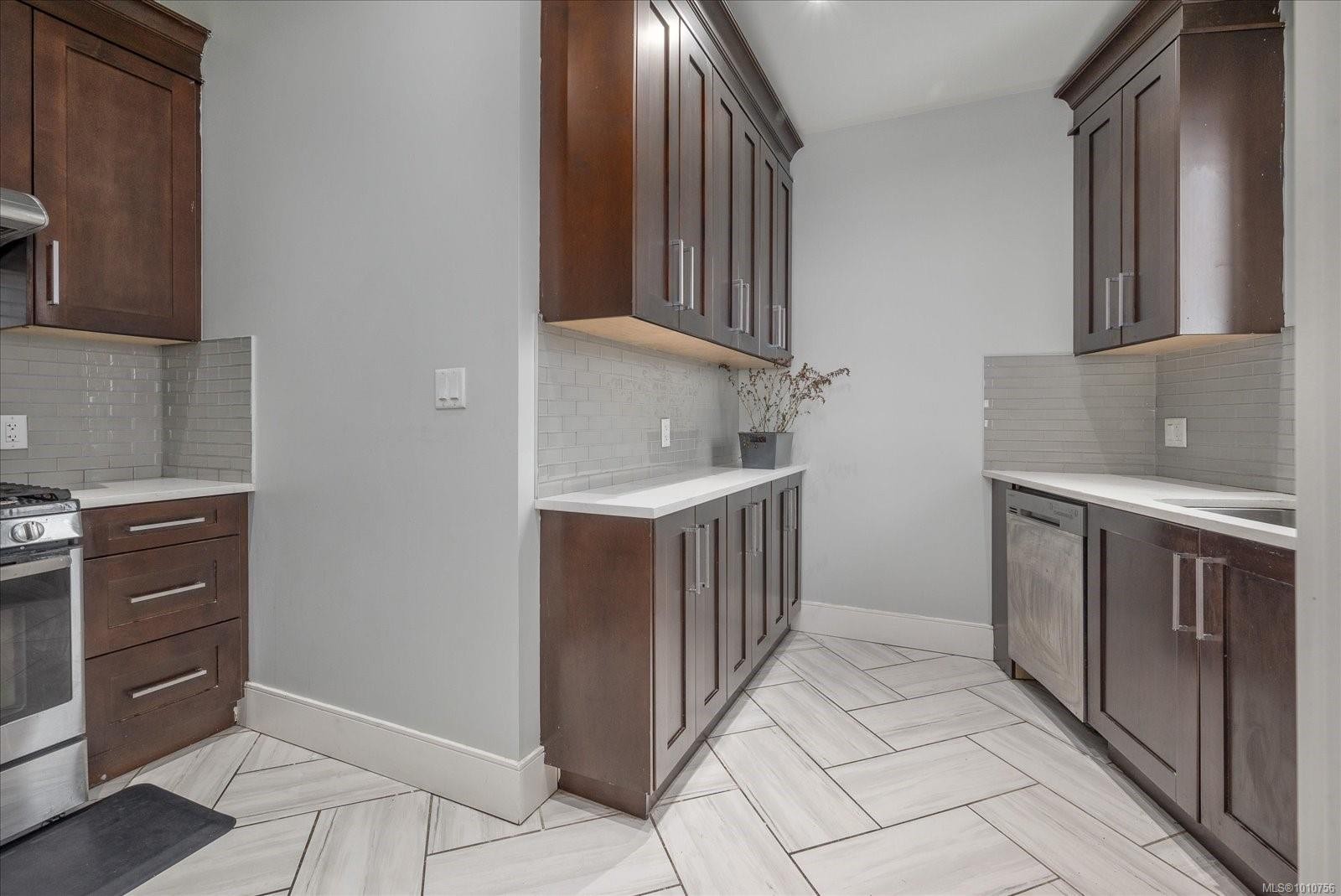 









4696


Laguna

Way,
Nanaimo,




BC
V9T 0A7

