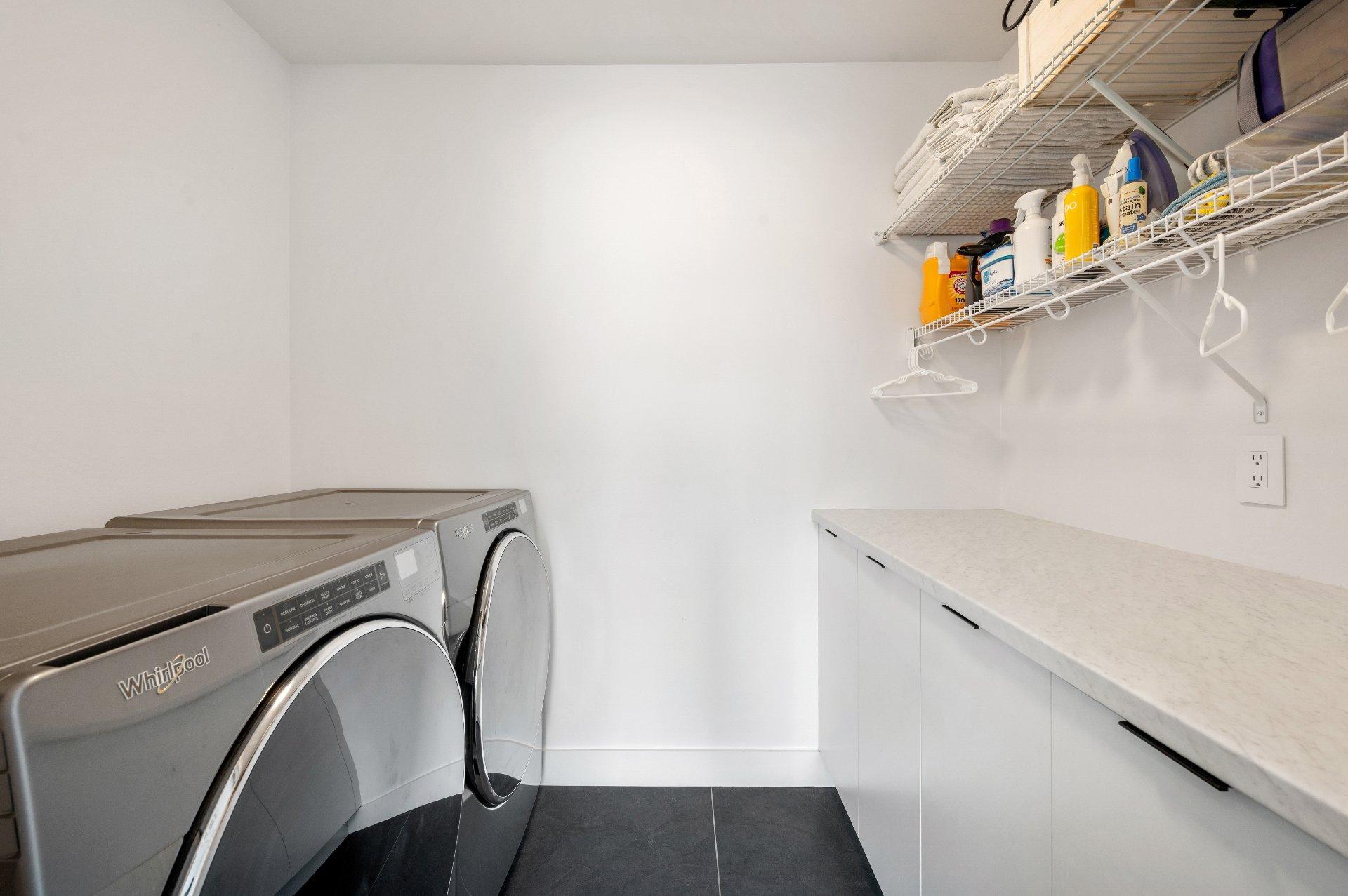 









494


Rue Des Groseilliers

,
Otterburn Park,




QC
J3H0J5

