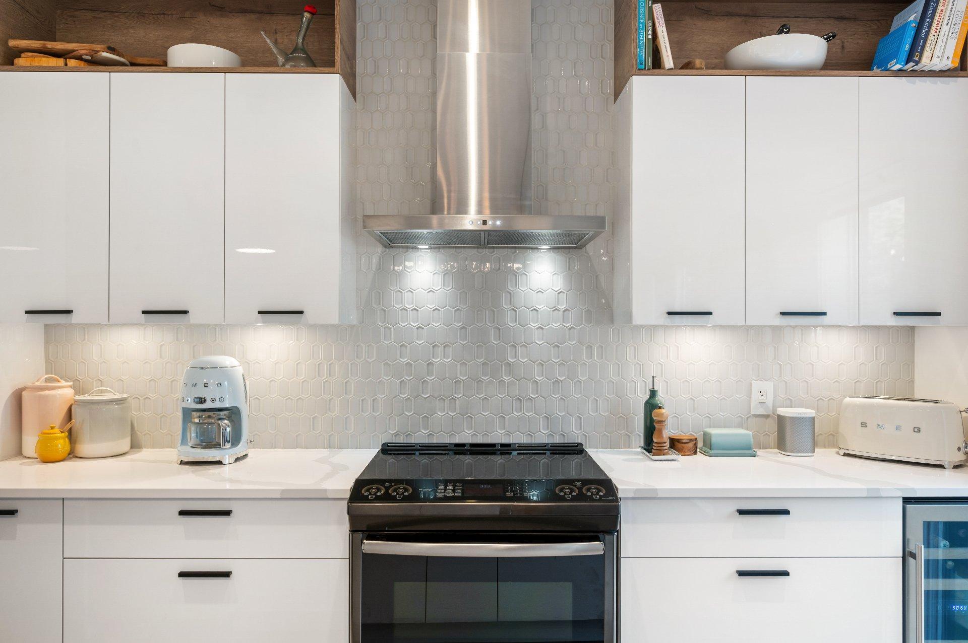 









494


Rue Des Groseilliers

,
Otterburn Park,




QC
J3H0J5

