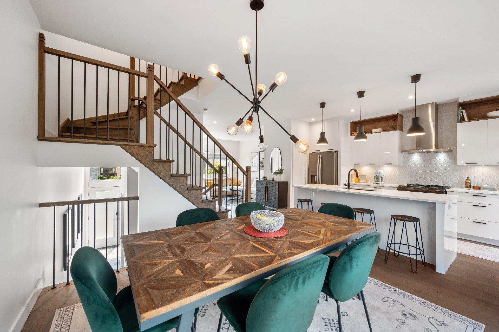 









494


Rue Des Groseilliers

,
Otterburn Park,




QC
J3H0J5

