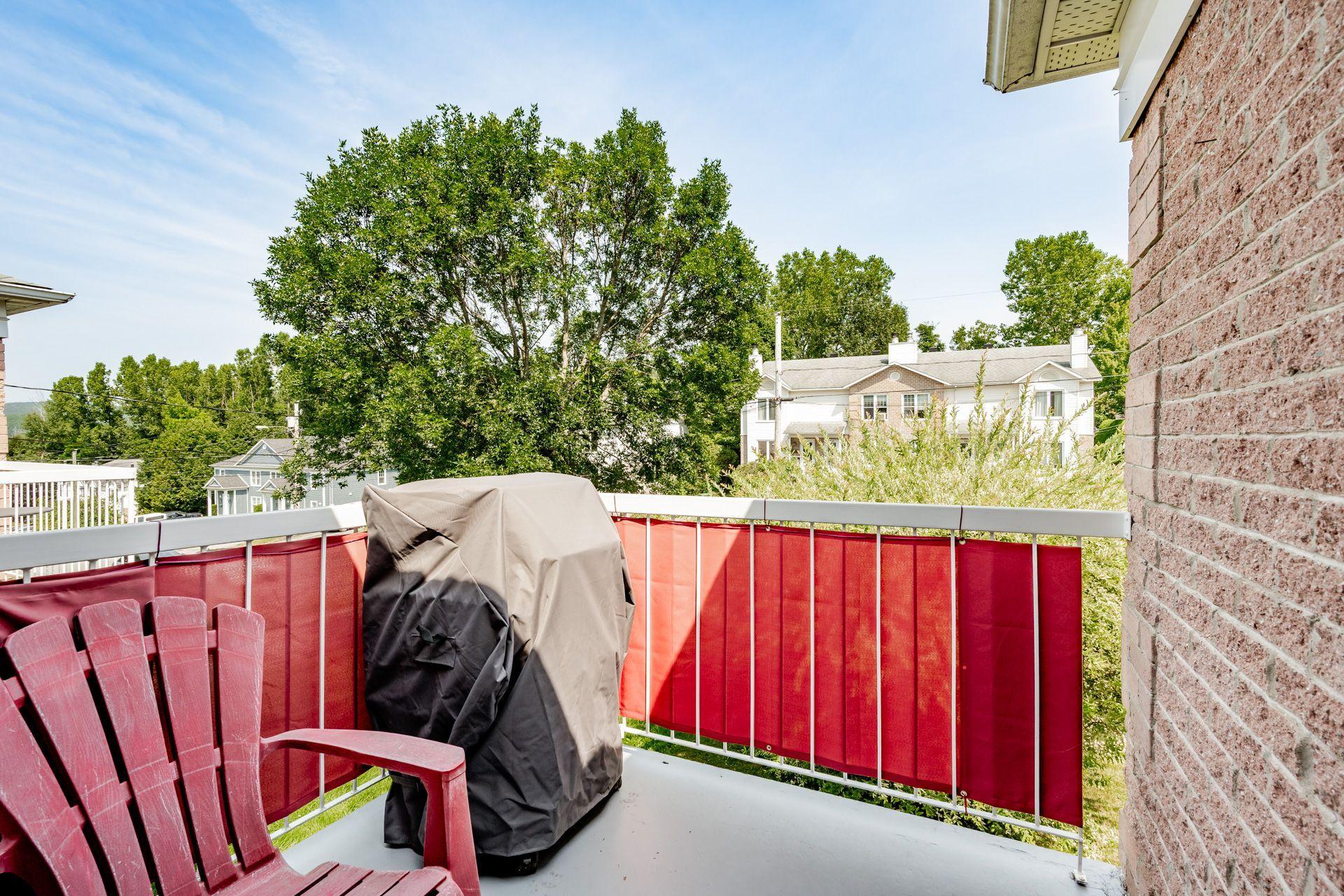 









1605

 - 1613


Rue de l'Ontario

,
Sherbrooke (Les Nations),




QC
J1J3T1

