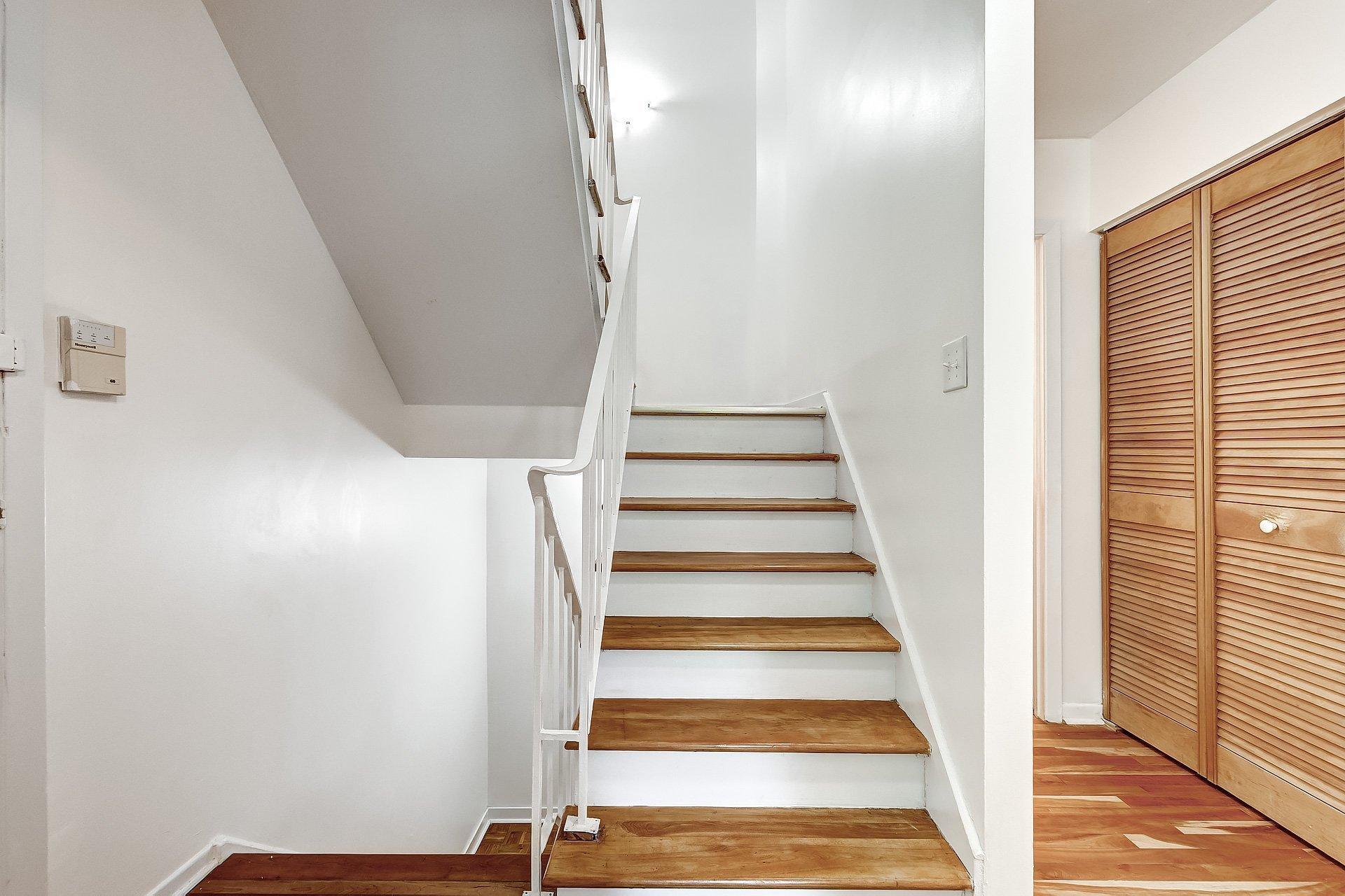 









11


Boul. Kirkland

, 109,
Kirkland,




QC
H9J1N2

