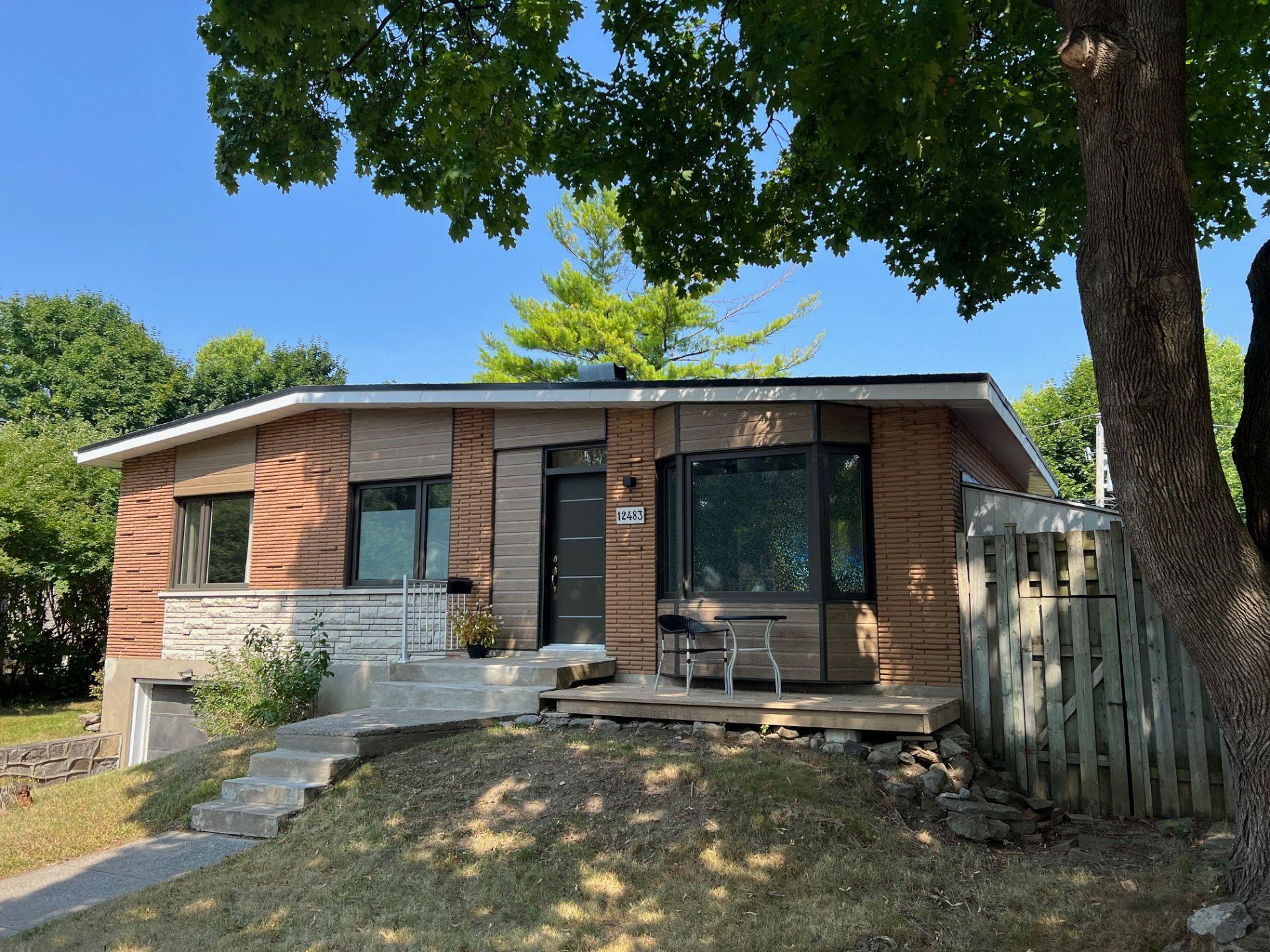 









12483


Rue Granger

,
Montréal (Pierrefonds-Roxboro),




QC
H8Z1V4

