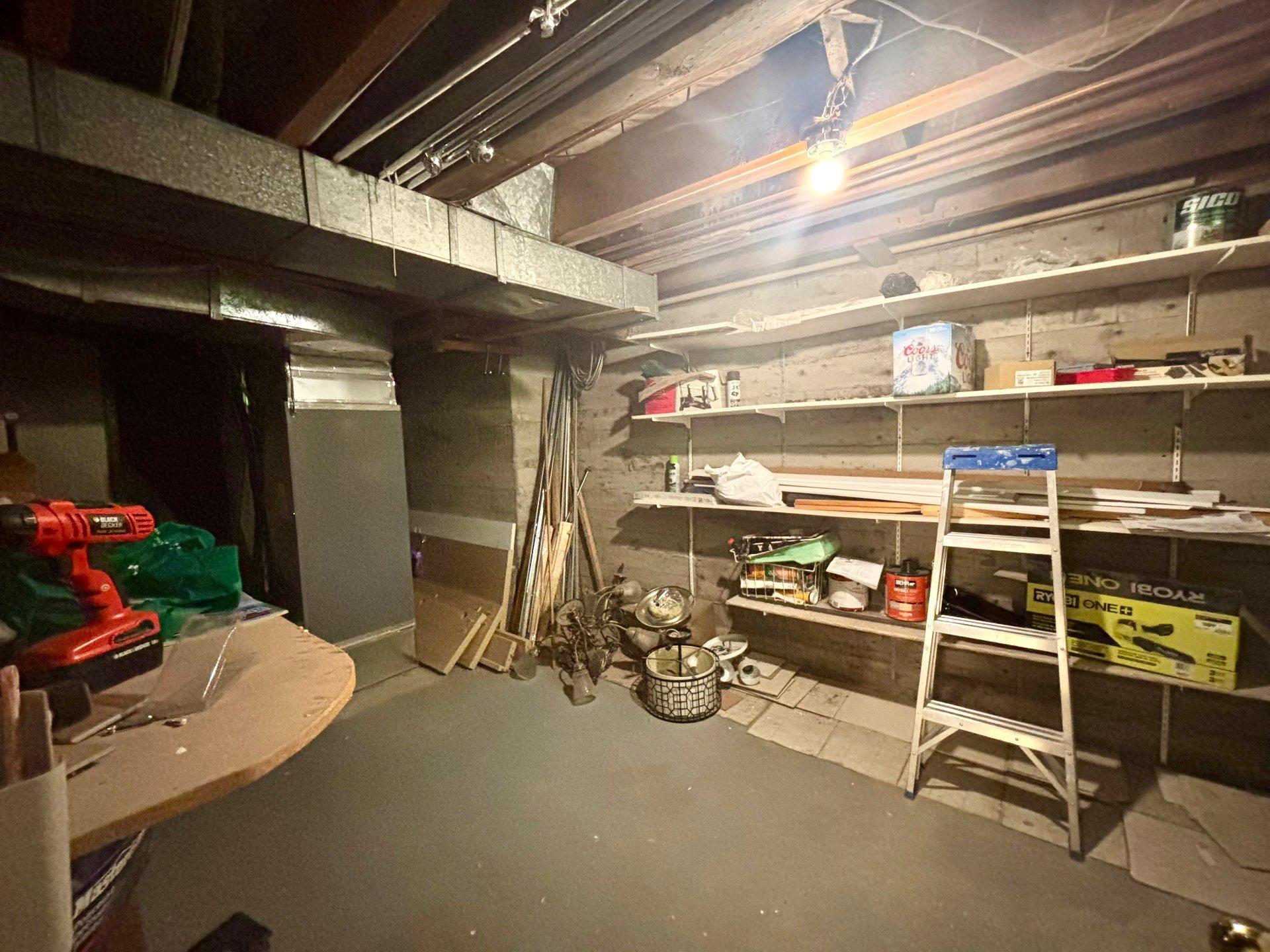 









440


Rue St-Aubin

,
Montréal (Saint-Laurent),




QC
H4M2J3

