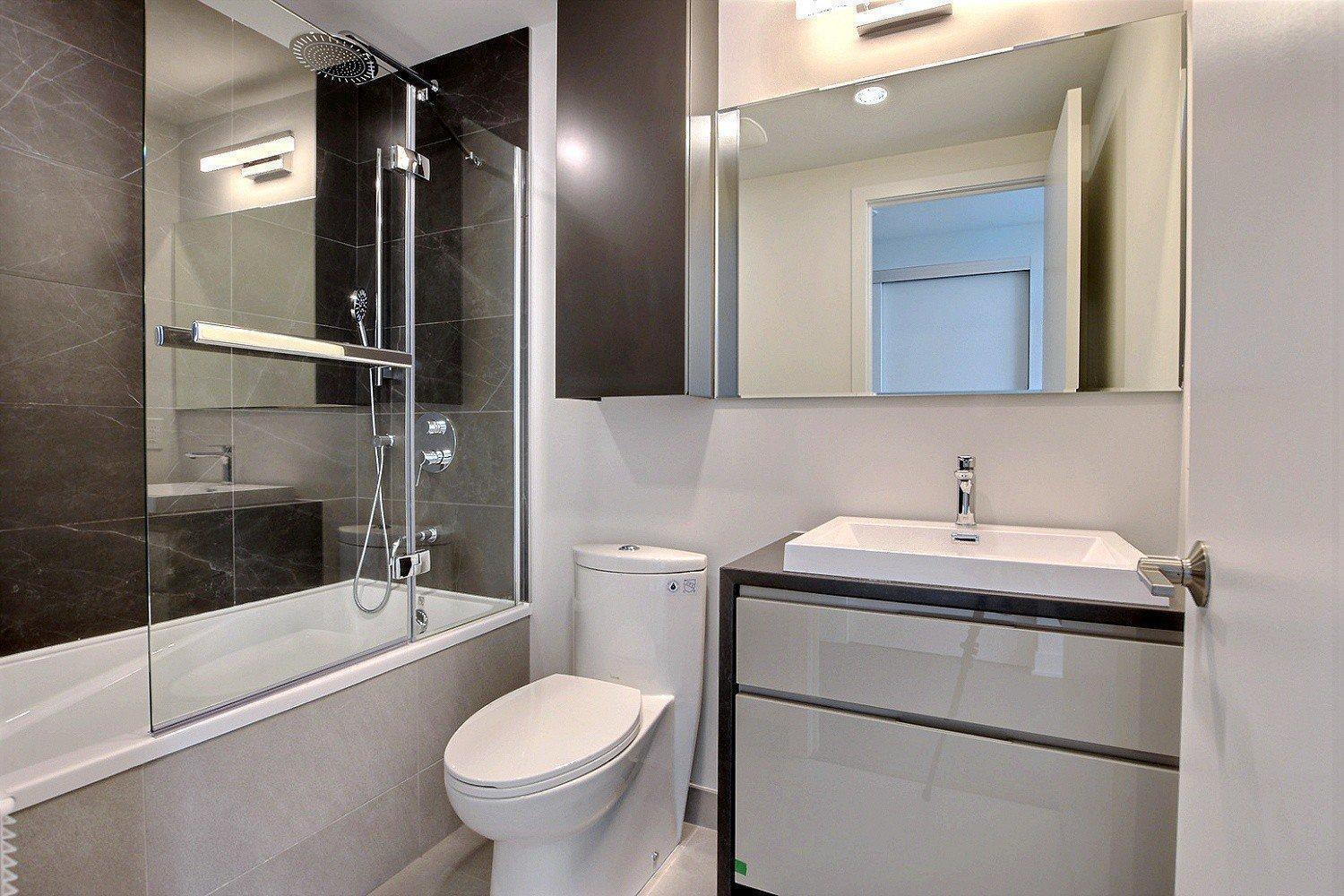 









1188


Rue St-Antoine O.

, 4207,
Montréal (Ville-Marie),




QC
H3C1B4

