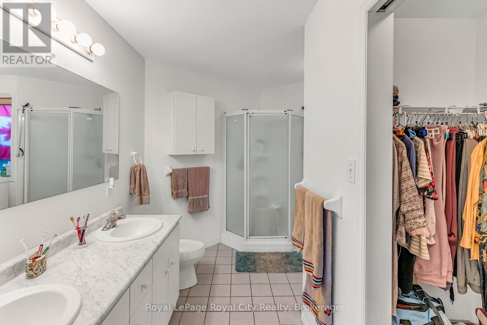 












61 WAXWING CRESCENT

,
Guelph (Kortright Hills),




Ontario
N1C1E3

