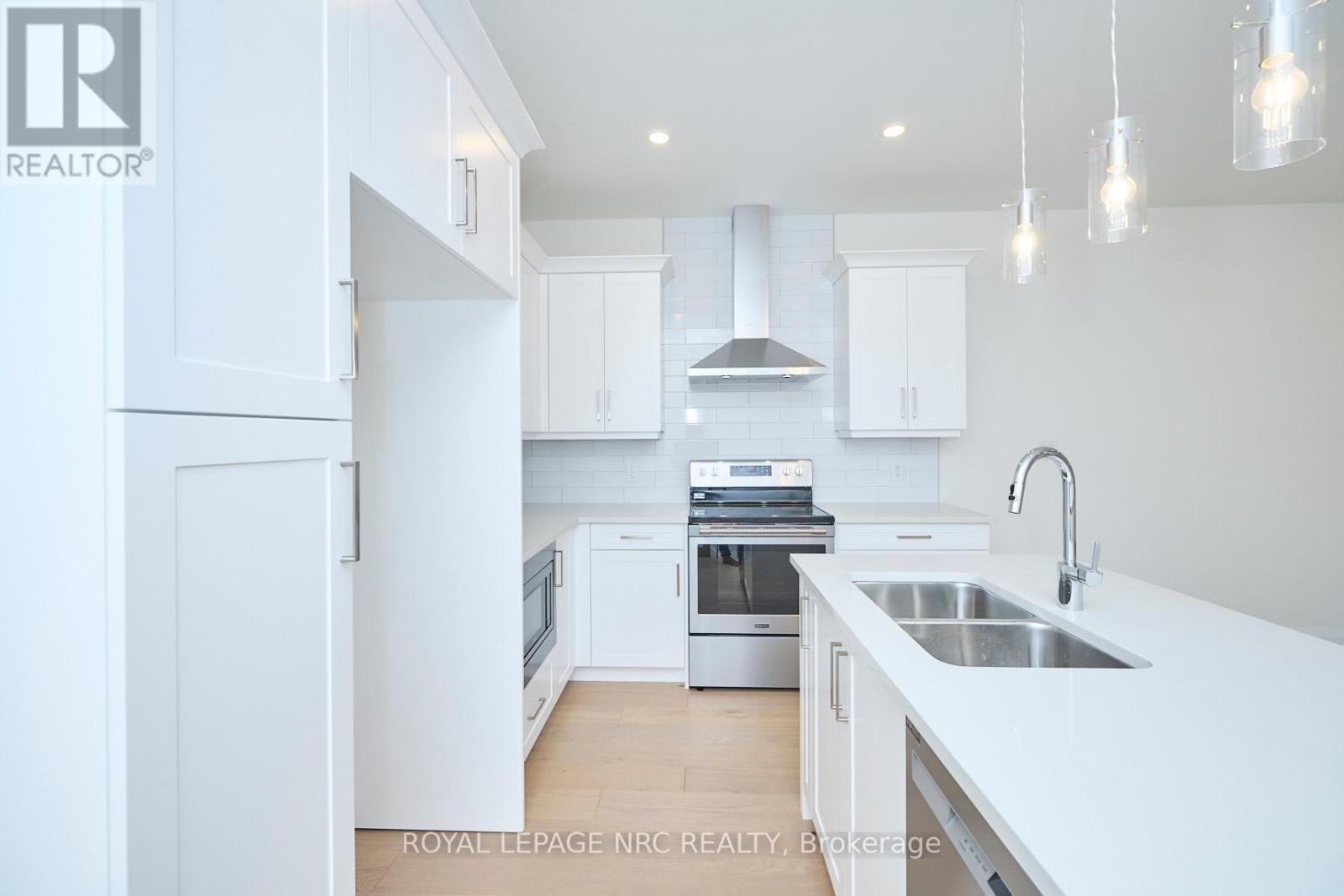 












32 - 9150 WILLOUGHBY DRIVE

,
Niagara Falls (Chippawa),




Ontario
L2G0Z5

