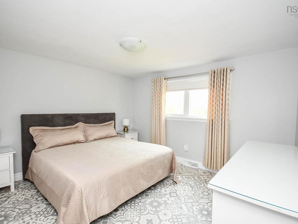 












27 Dartmoor Crescent

,
Bedford,




NS
B4A 2K6

