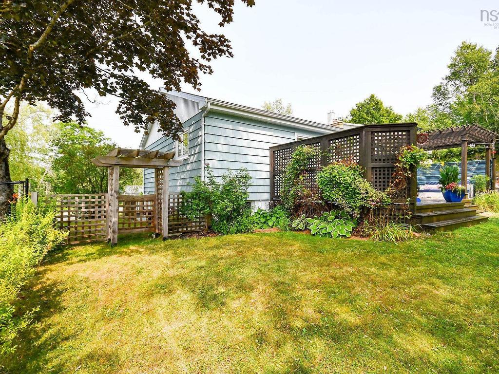 












27 Dartmoor Crescent

,
Bedford,




NS
B4A 2K6

