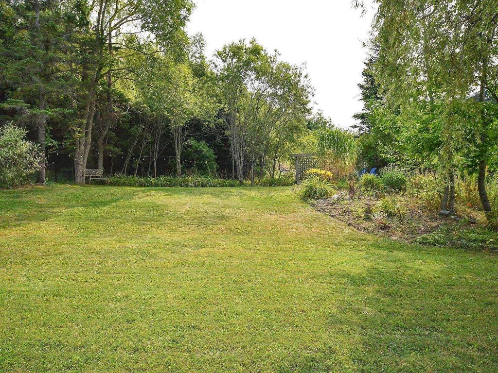 












27 Dartmoor Crescent

,
Bedford,




NS
B4A 2K6

