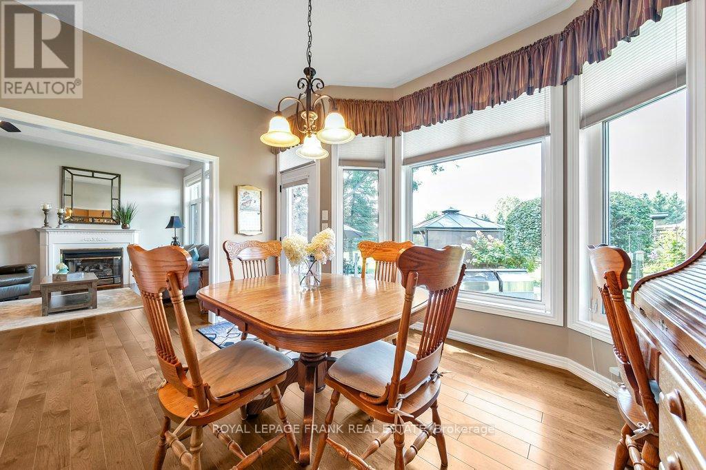 












11 CAWKERS COVE ROAD

,
Scugog (Port Perry),




Ontario
L9L1P4

