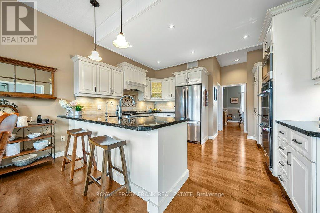 












11 CAWKERS COVE ROAD

,
Scugog (Port Perry),




Ontario
L9L1P4

