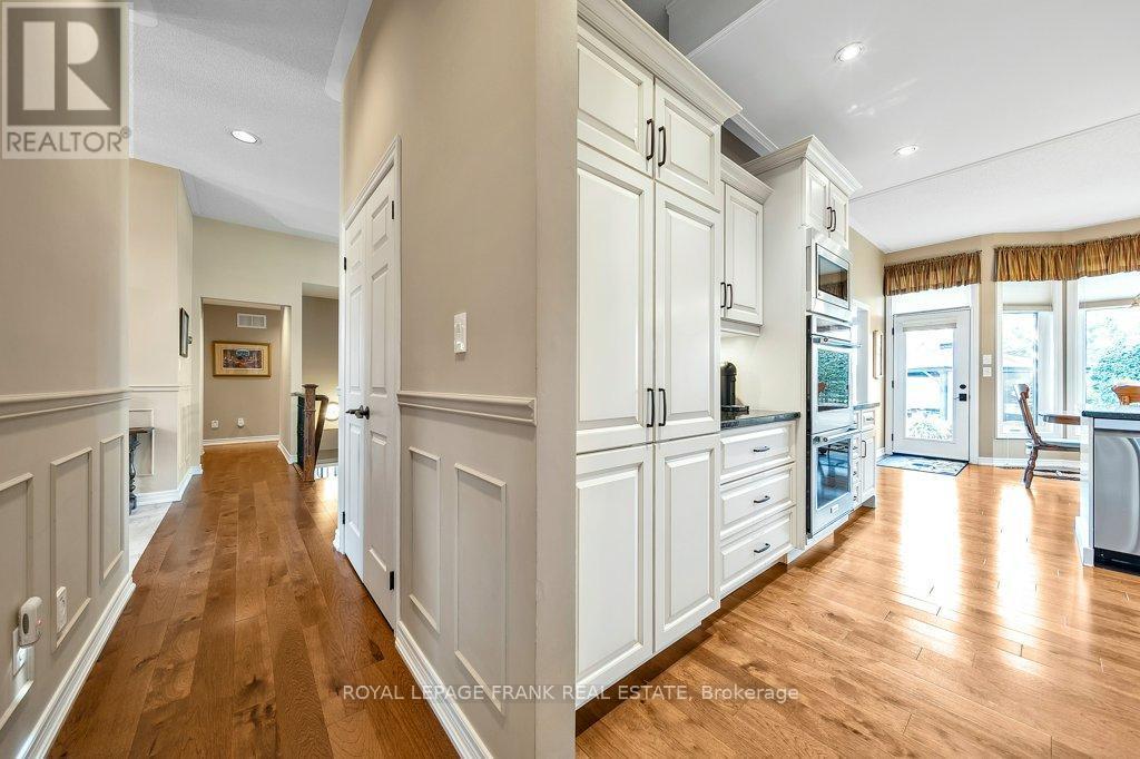 












11 CAWKERS COVE ROAD

,
Scugog (Port Perry),




Ontario
L9L1P4

