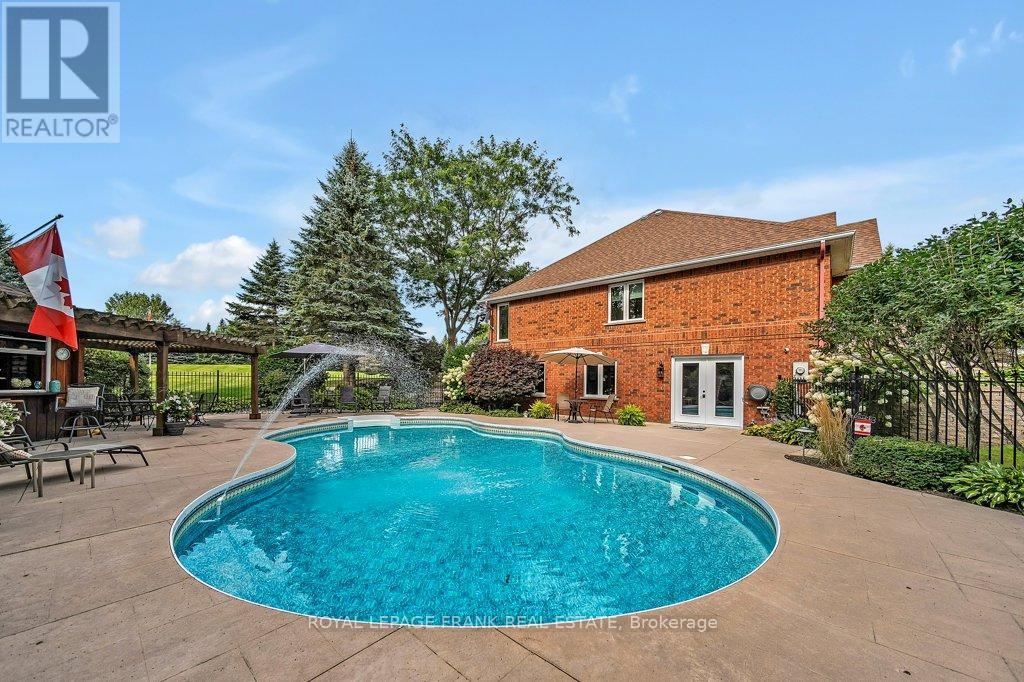 












11 CAWKERS COVE ROAD

,
Scugog (Port Perry),




Ontario
L9L1P4

