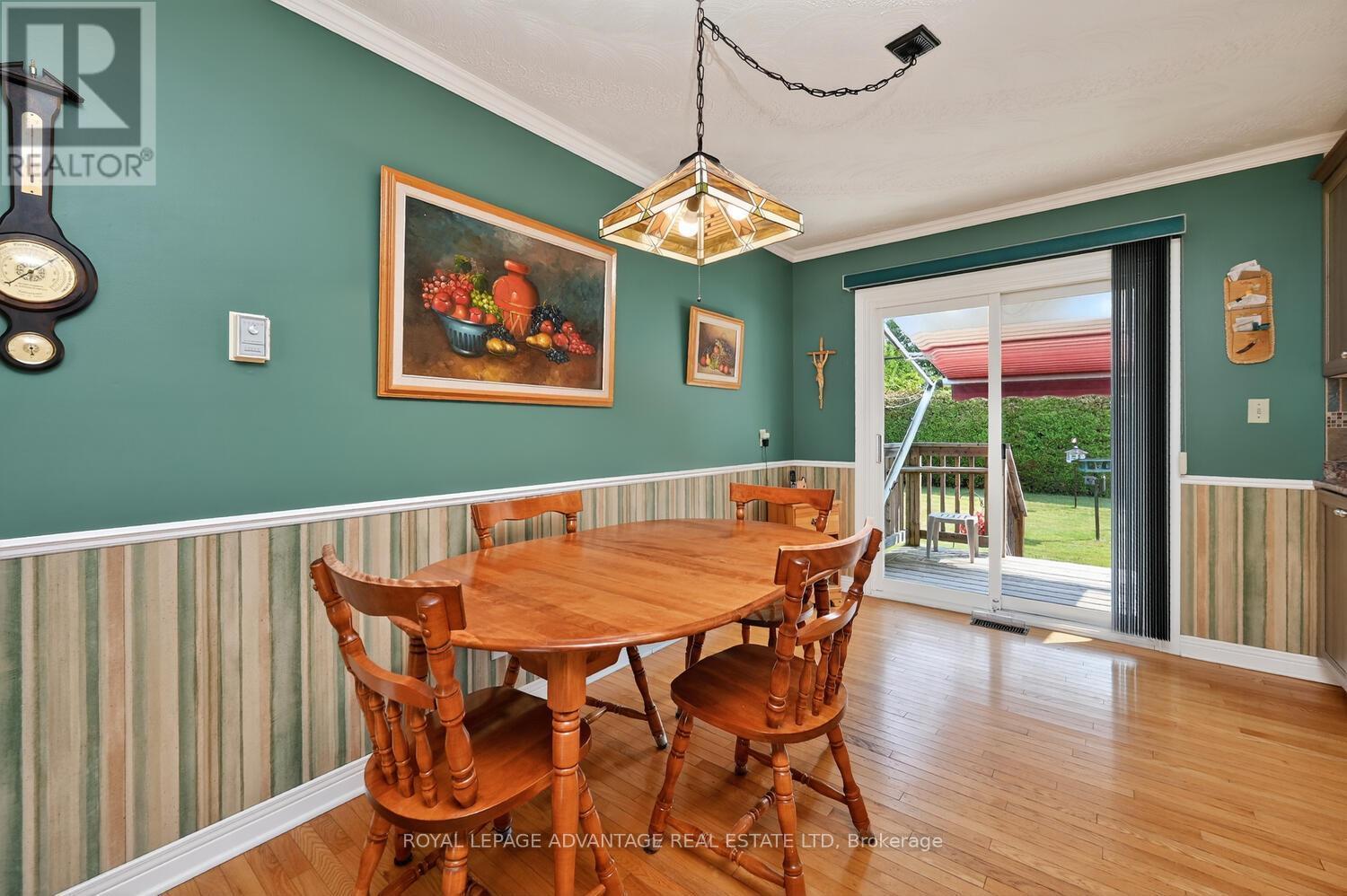 












245 ALLAN STREET

,
Smiths Falls,




Ontario
K7A4M9

