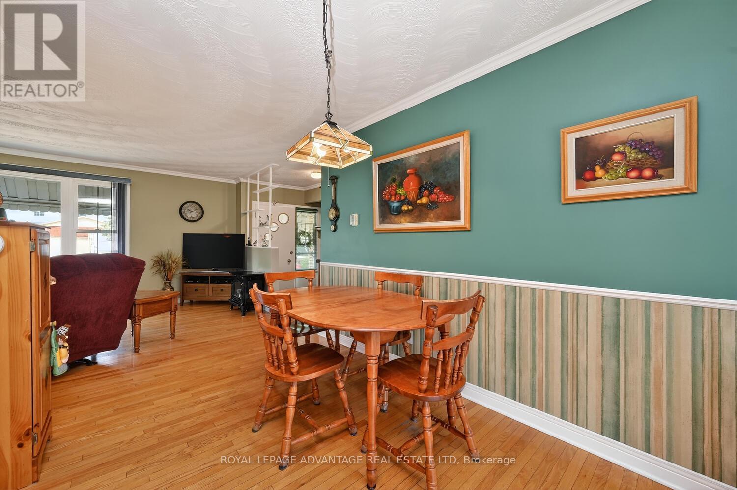 












245 ALLAN STREET

,
Smiths Falls,




Ontario
K7A4M9

