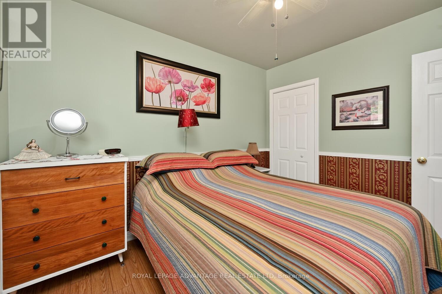 












245 ALLAN STREET

,
Smiths Falls,




Ontario
K7A4M9

