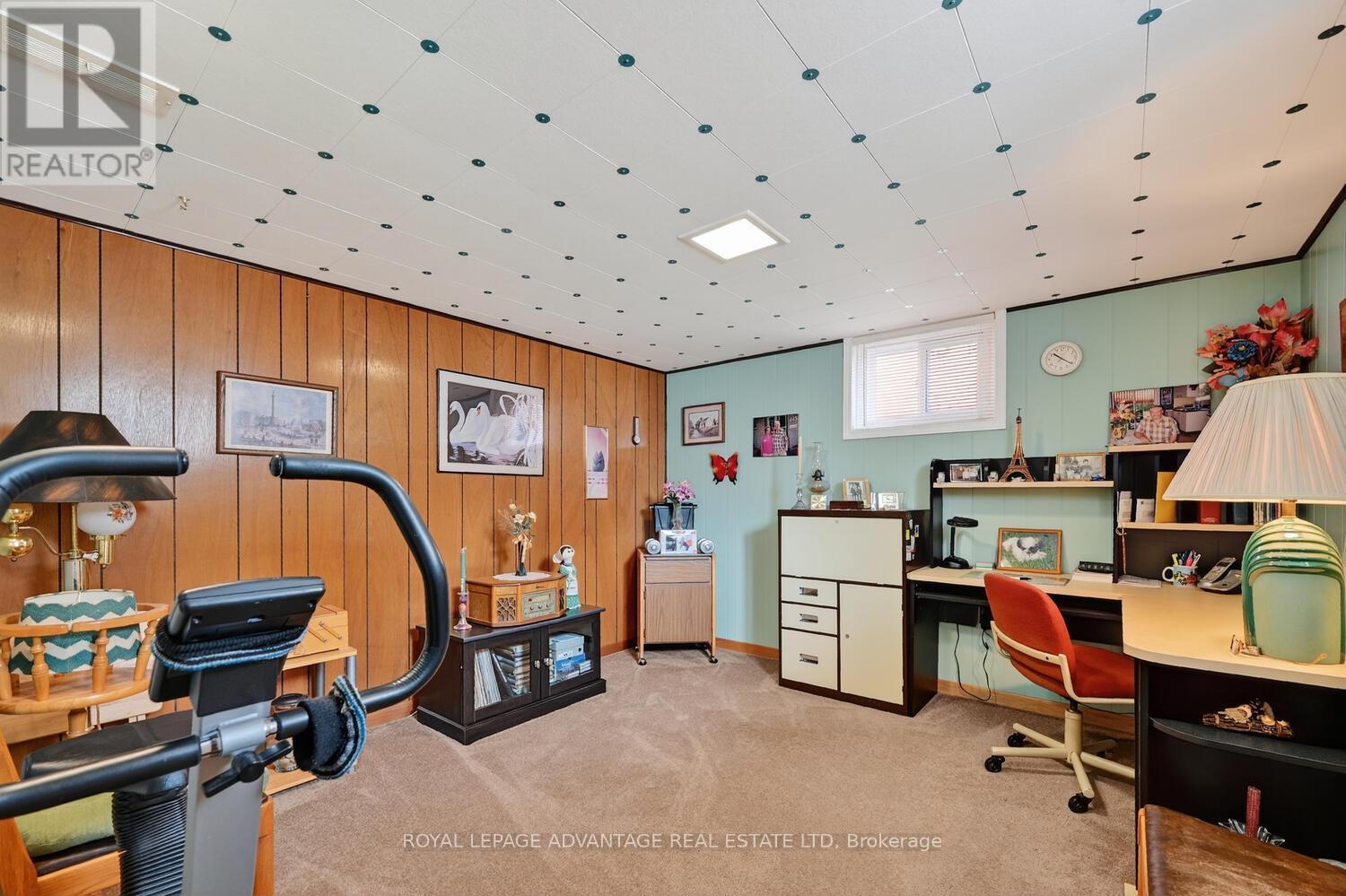 












245 ALLAN STREET

,
Smiths Falls,




Ontario
K7A4M9


