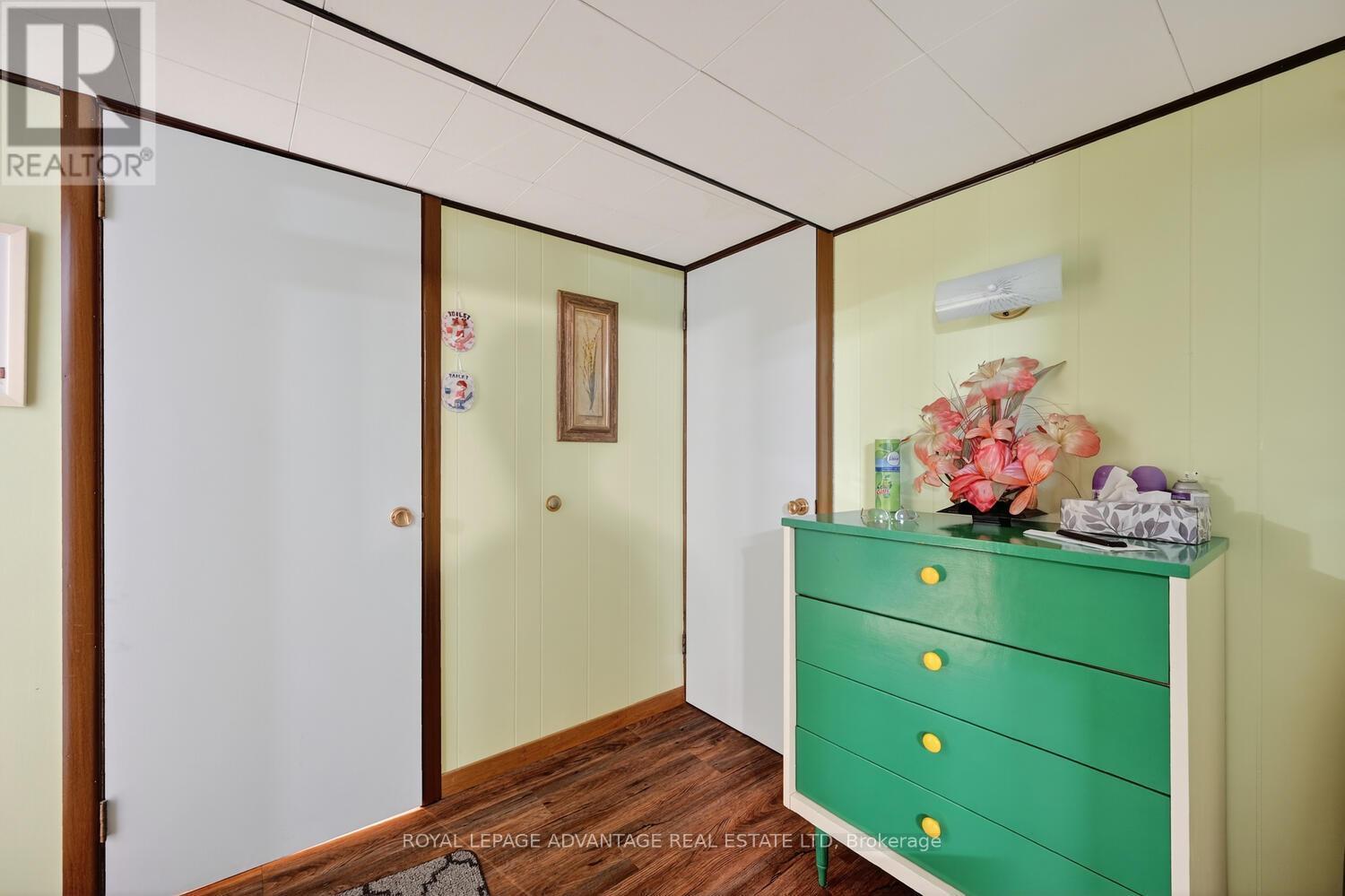 












245 ALLAN STREET

,
Smiths Falls,




Ontario
K7A4M9

