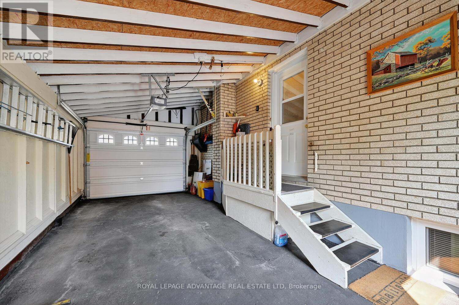 












245 ALLAN STREET

,
Smiths Falls,




Ontario
K7A4M9

