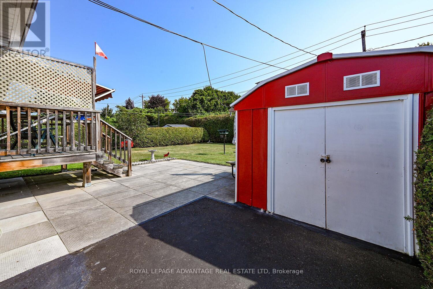 












245 ALLAN STREET

,
Smiths Falls,




Ontario
K7A4M9

