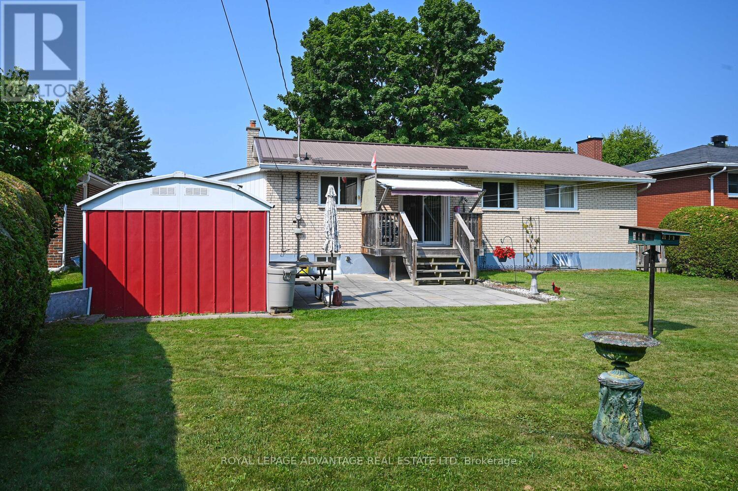 












245 ALLAN STREET

,
Smiths Falls,




Ontario
K7A4M9


