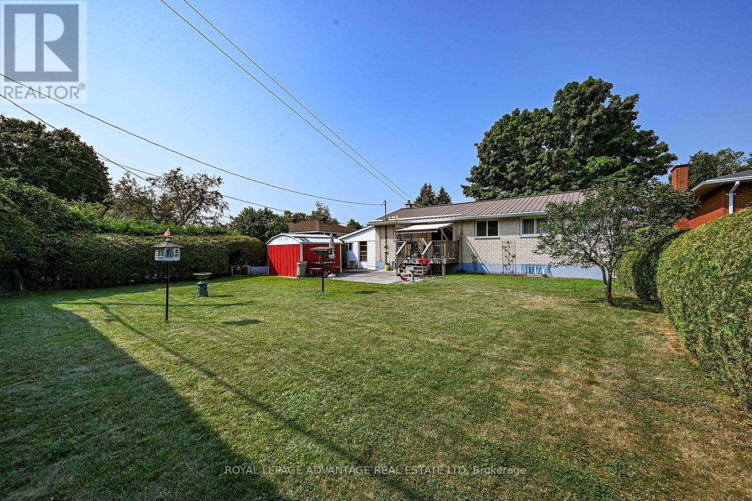 












245 ALLAN STREET

,
Smiths Falls,




Ontario
K7A4M9

