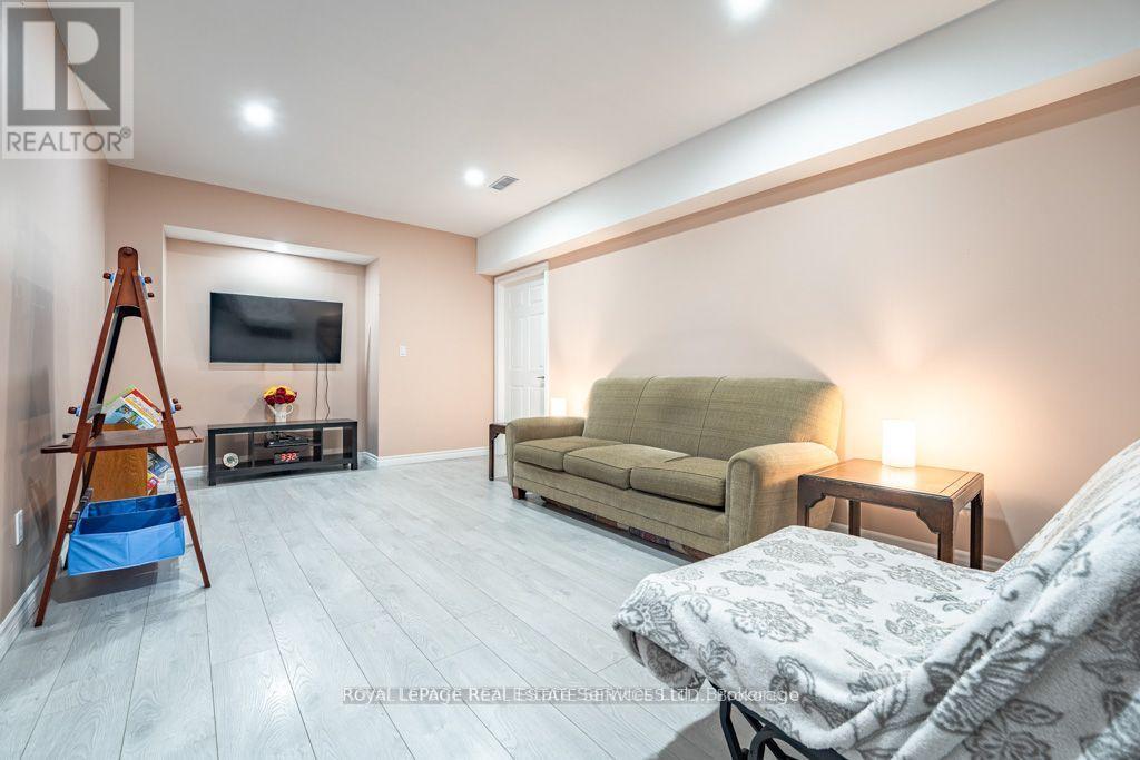 












9630 WELLINGTON ROAD 42

,
Erin,




Ontario
L7G4S8


